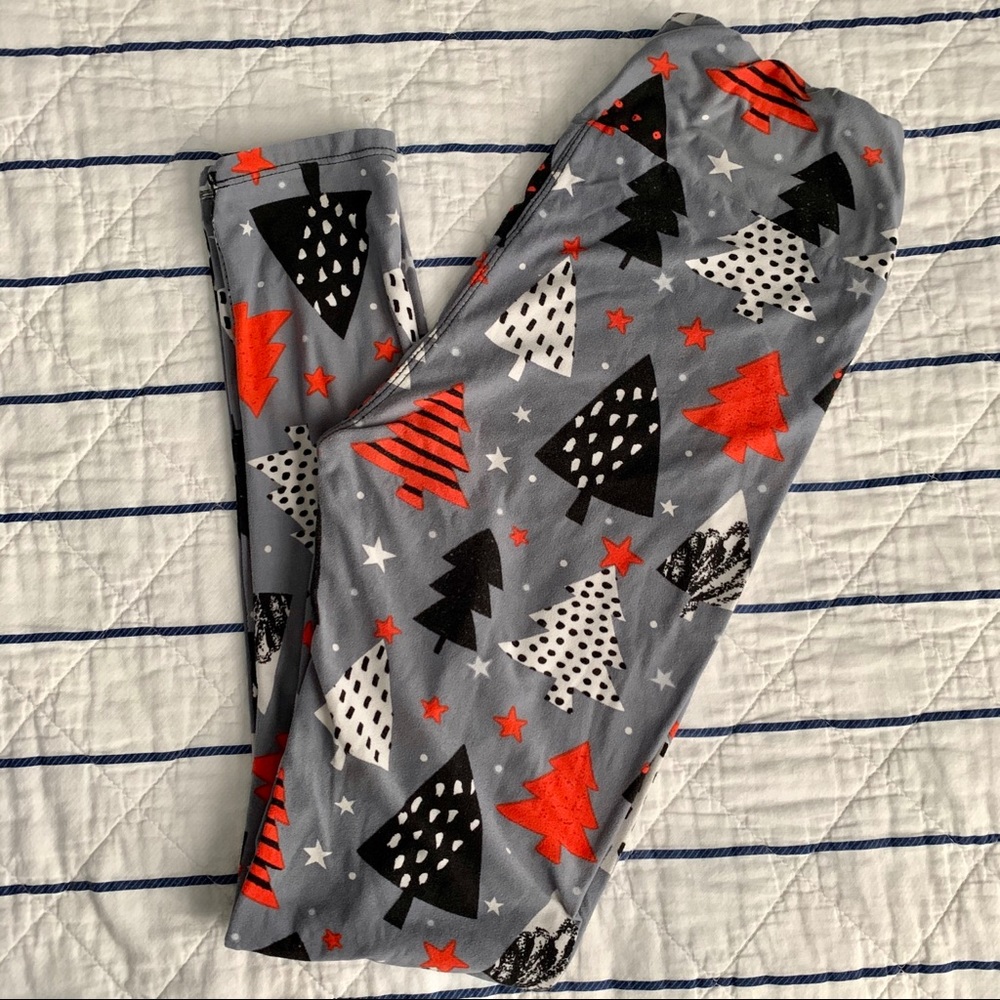 Holiday Tree, Hearts, and Polka Dot Soft Leggings